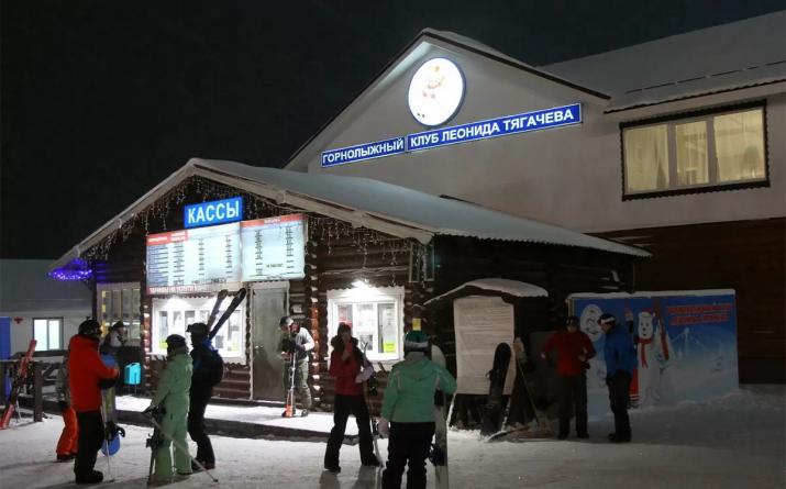Центр горнолыжной и сноубордической подготовки снеж